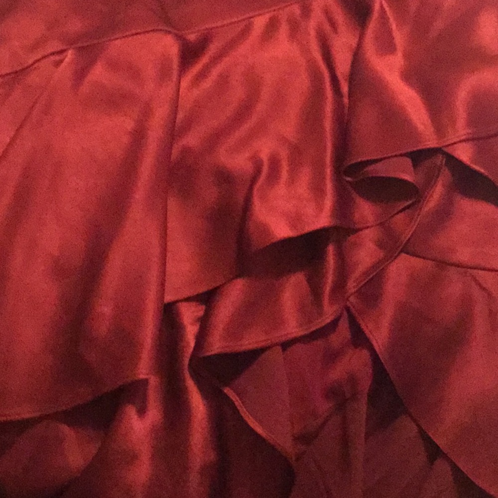 Alice + Olivia Strapless Tiered Asymmetric Satin - Picture 3 of 8